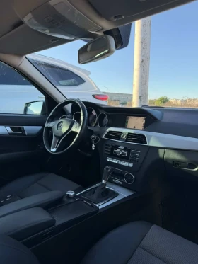 Mercedes-Benz C 200, снимка 13