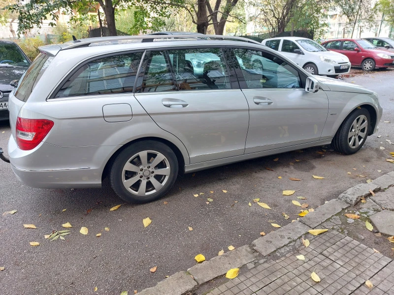 Mercedes-Benz C 180 Elegance, снимка 4 - Автомобили и джипове - 47293216