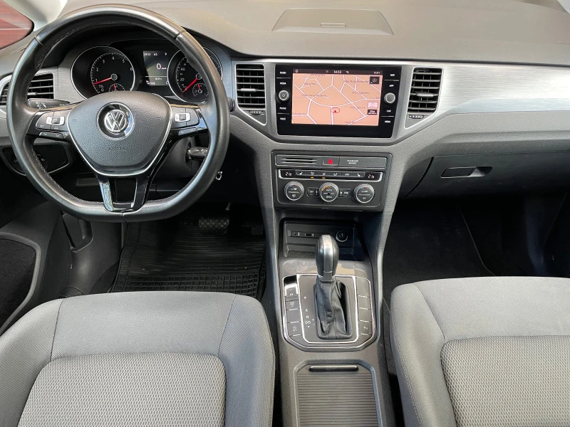 VW Golf 1.5TSi-131psDSG, снимка 7 - Автомобили и джипове - 45556970