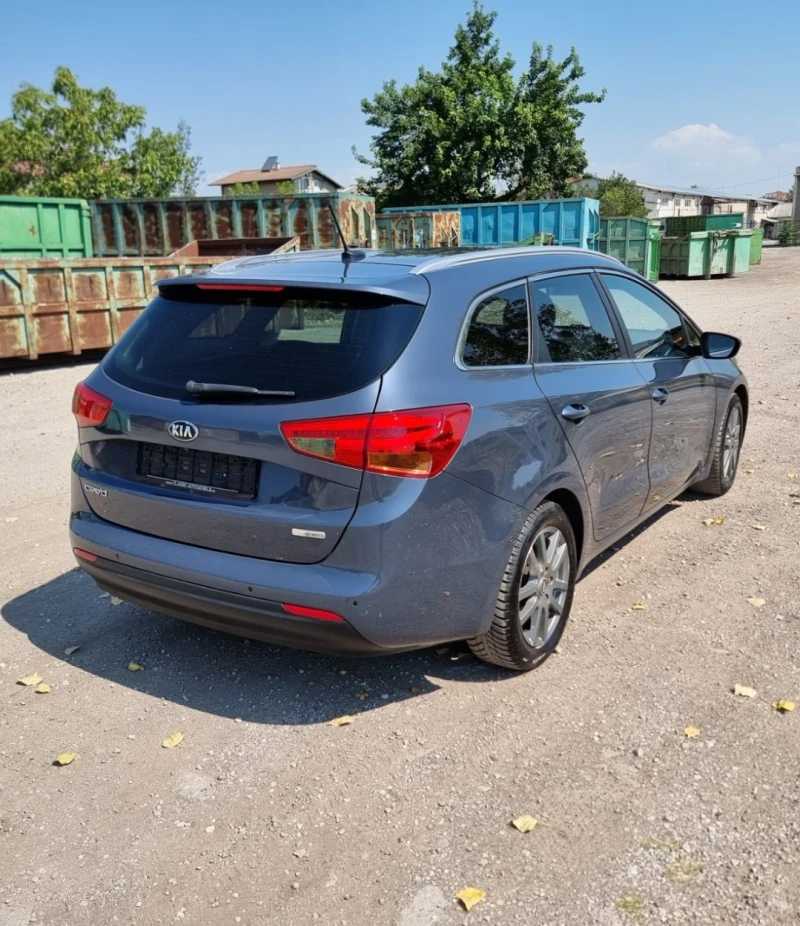 Kia Ceed 1.6 Дизел CRDI Biznes KEYLES NAVI KAMERA , снимка 5 - Автомобили и джипове - 47967367