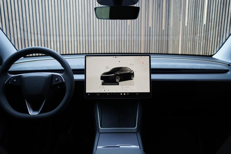 Tesla Model Y LR LAUNCH SERIES PANO NAVI 360 CAMERA , снимка 6 - Автомобили и джипове - 51508550