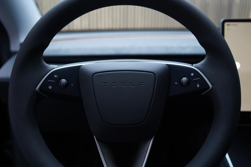 Tesla Model Y LR LAUNCH SERIES PANO NAVI 360 CAMERA , снимка 7 - Автомобили и джипове - 51508550