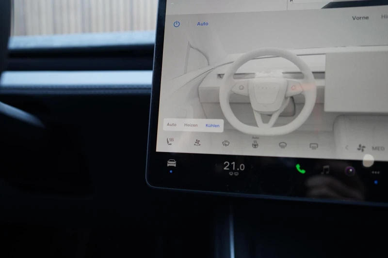 Tesla Model Y LR LAUNCH SERIES PANO NAVI 360 CAMERA , снимка 8 - Автомобили и джипове - 51508550