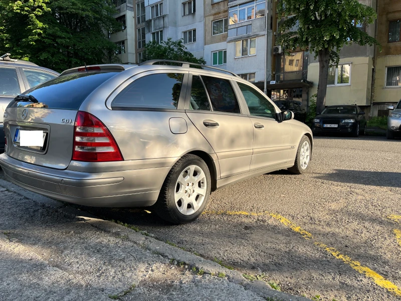Mercedes-Benz C 200 2.2, снимка 4 - Автомобили и джипове - 53181920