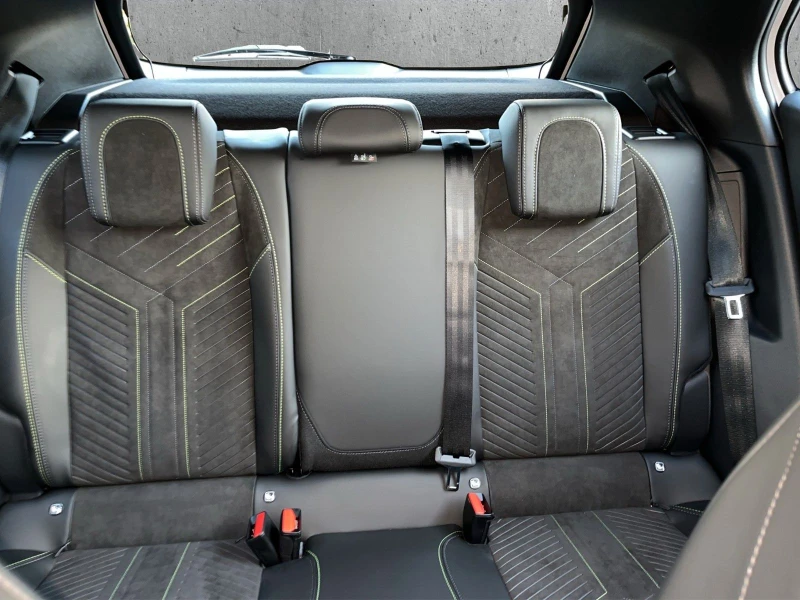 Peugeot 2008 GT156/MASSAGE/156HP/AMBI/H&B/KEYLESS/110f, снимка 15 - Автомобили и джипове - 50561267