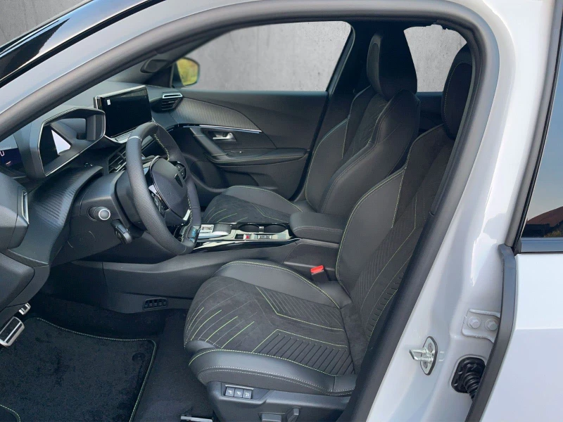 Peugeot 2008 GT156/MASSAGE/156HP/AMBI/H&B/KEYLESS/110f, снимка 10 - Автомобили и джипове - 50561267