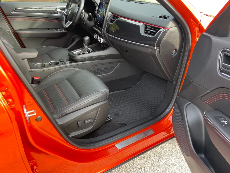 Renault Arkana 1.3TCE 158к.с. RS-LINE FULL, снимка 14 - Автомобили и джипове - 52542349