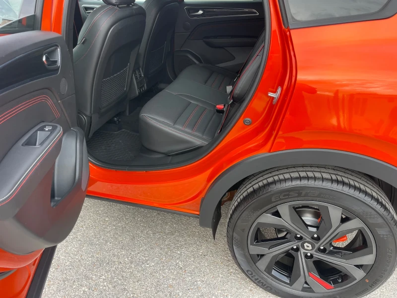 Renault Arkana 1.3TCE 158к.с. RS-LINE FULL, снимка 13 - Автомобили и джипове - 52542349