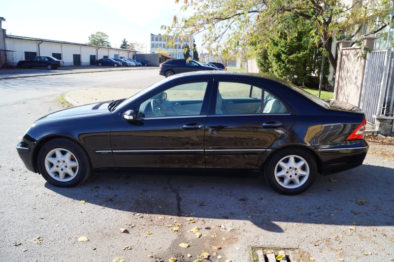 Mercedes-Benz C 200 kompressor ГАЗ, снимка 8 - Автомобили и джипове - 52583842