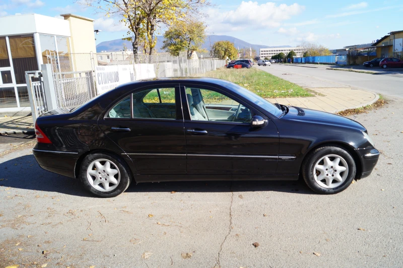 Mercedes-Benz C 200 kompressor ГАЗ, снимка 4 - Автомобили и джипове - 52583842