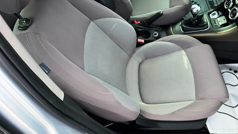 Alfa Romeo Giulietta 1.4 TURBO - E 6B, снимка 8 - Автомобили и джипове - 52709495