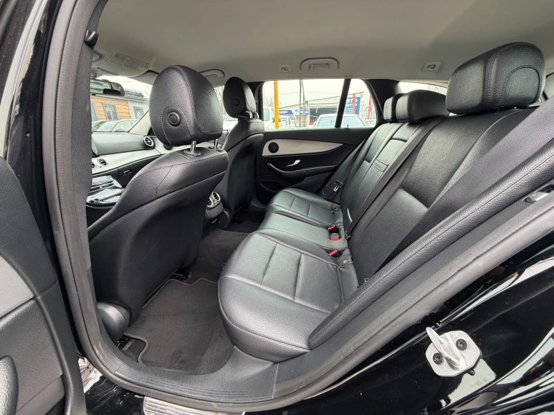Mercedes-Benz E 220 CDI 9G-TRONIC/NAVI/КАМЕРА, снимка 10 - Автомобили и джипове - 53192237