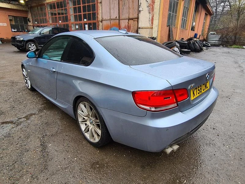 BMW 320 E92 M 177к.с. 2000D, снимка 16 - Автомобили и джипове - 24063417