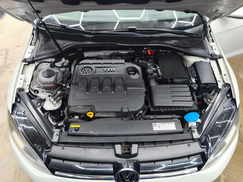 VW Golf 1.6TDI 90k.c E5 - 14900 лв. - 84489141 17