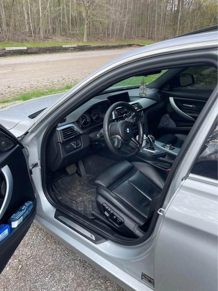 BMW 335 i* M-PACK* CARPLAY* AMBIENT* STAGE1* CARFAX* , снимка 4 - Автомобили и джипове - 52846417