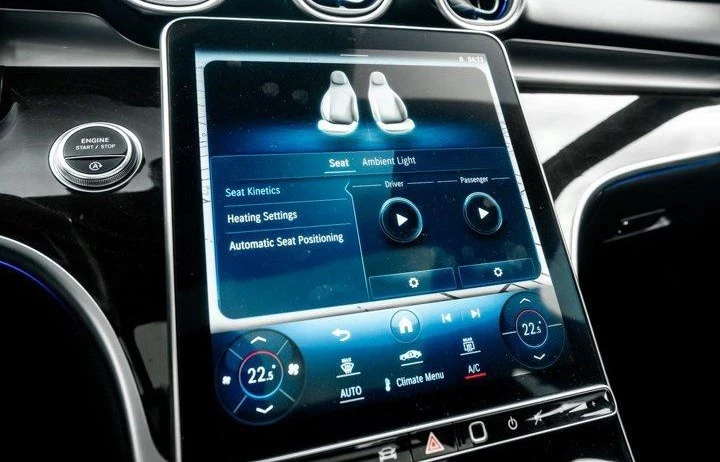 Mercedes-Benz C 300 AWD, снимка 9 - Автомобили и джипове - 53861374