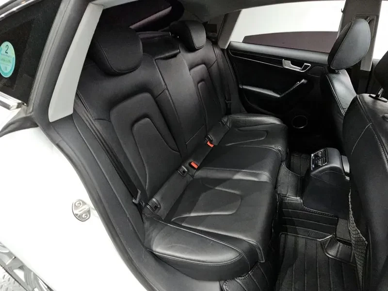 Audi A5 2.0 TDI Quattro, снимка 12 - Автомобили и джипове - 55032161