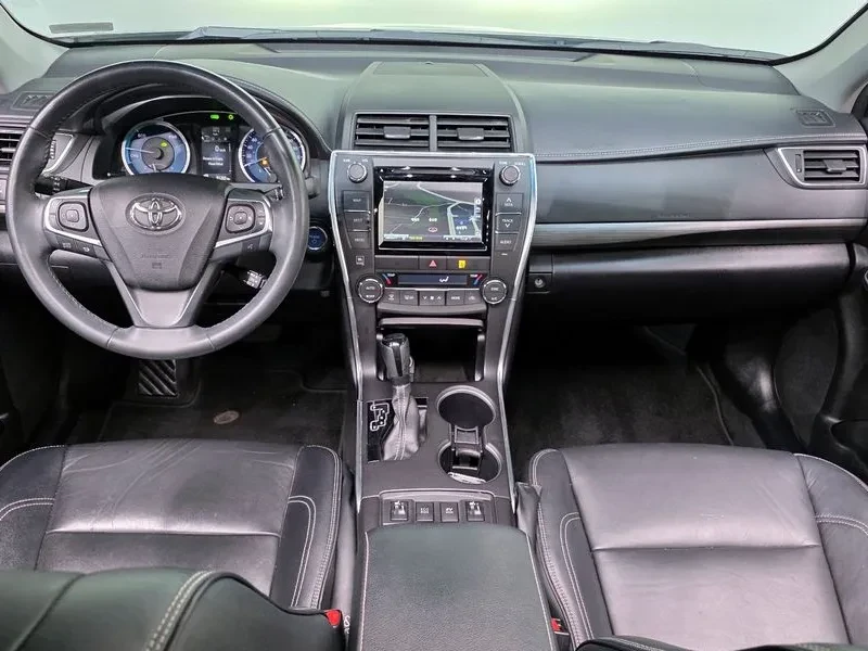 Toyota Camry HYBRID XLE, снимка 7 - Автомобили и джипове - 55047065