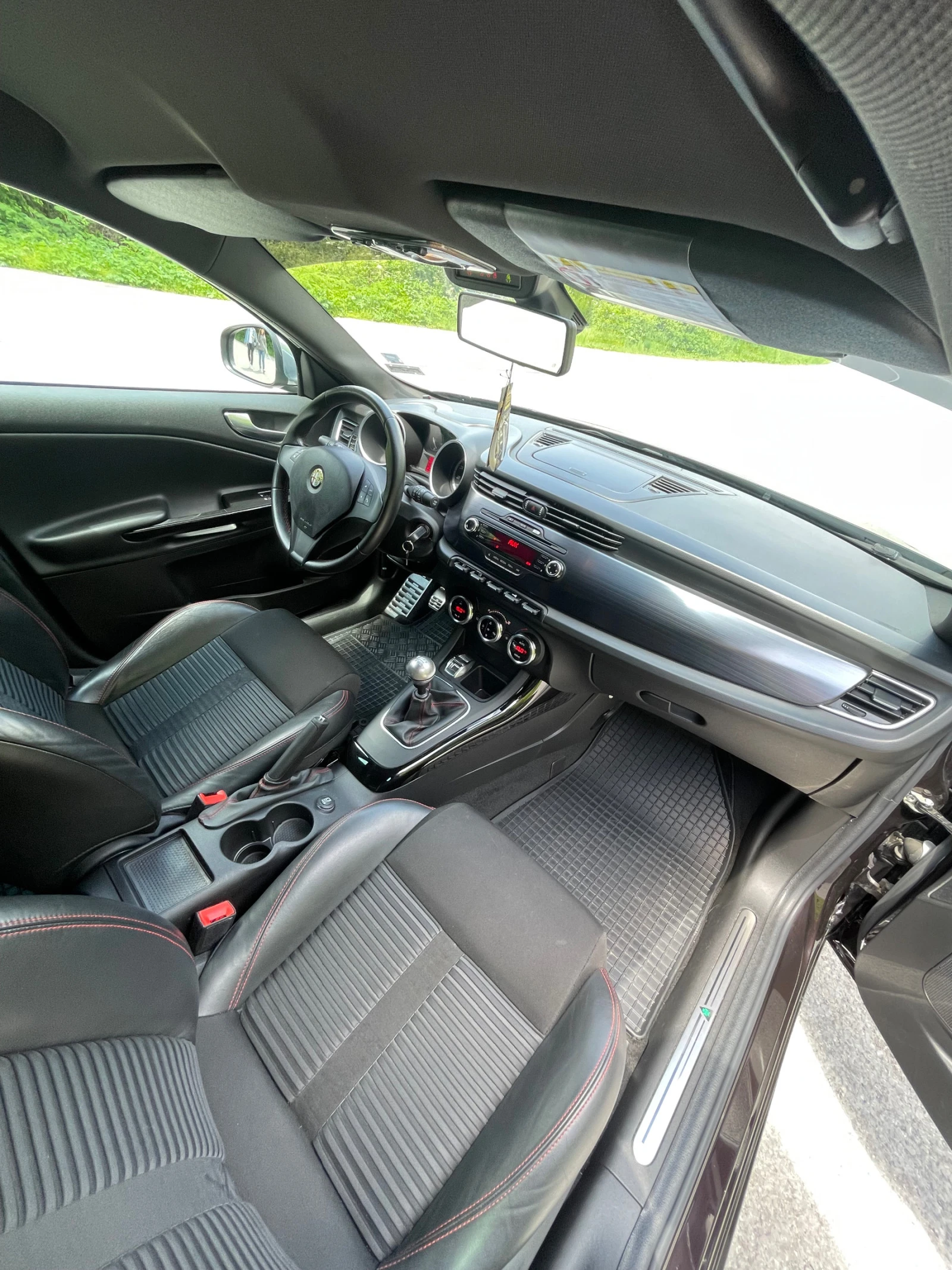 Alfa Romeo Giulietta Quadrifoglio | Mobile.bg   15