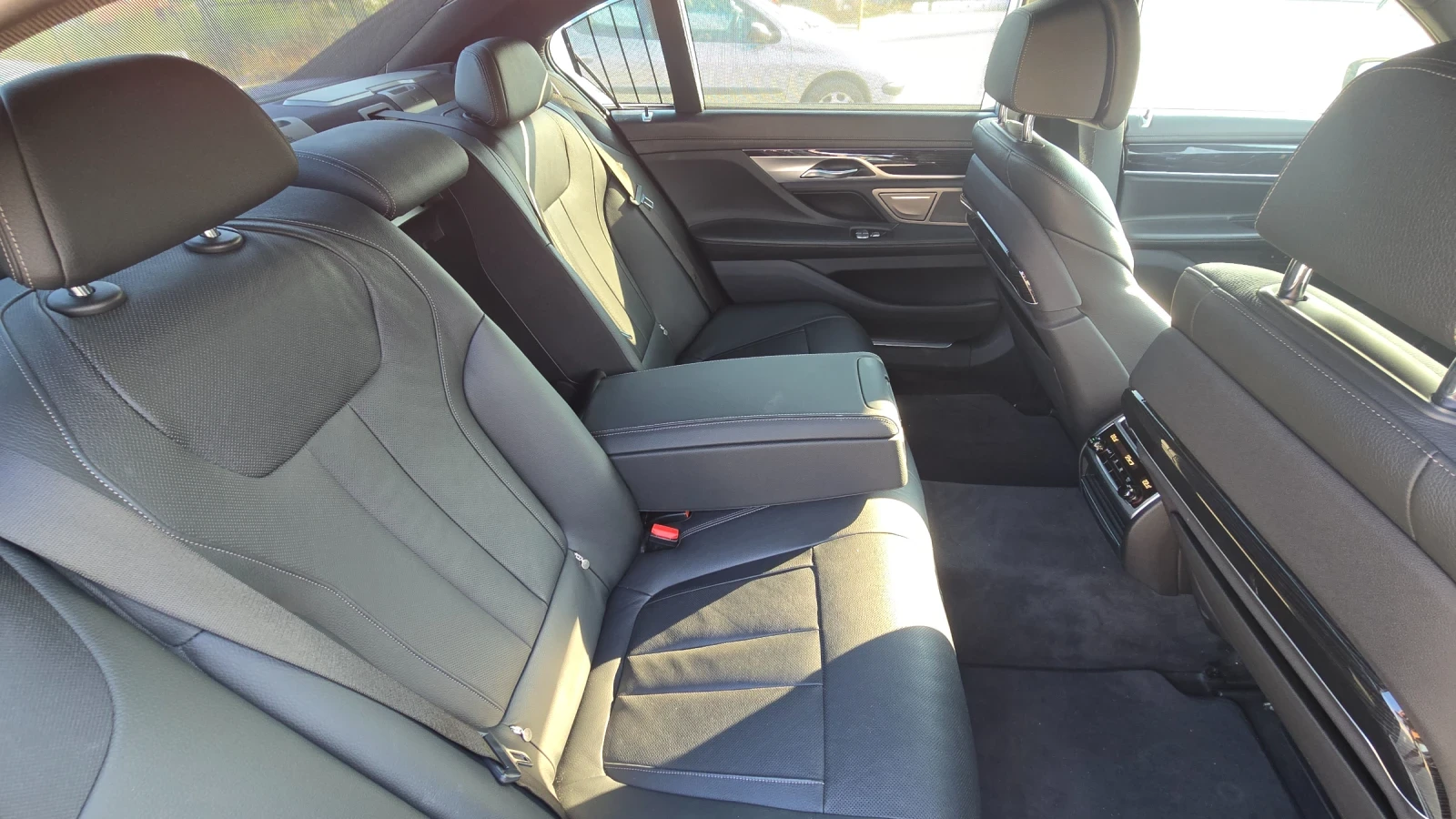 BMW 740 Li M Pack 57к км  - изображение 9
