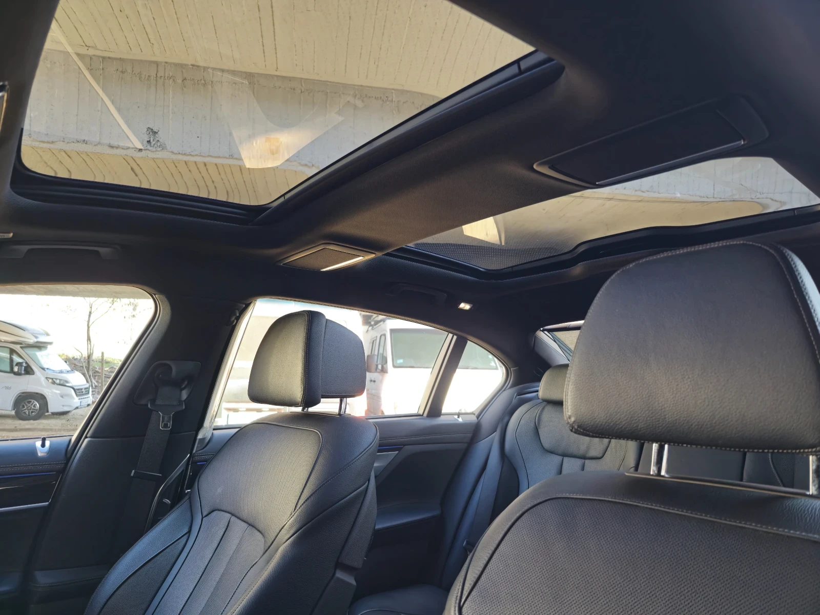 BMW 740 Li M Pack 57к км  - изображение 10