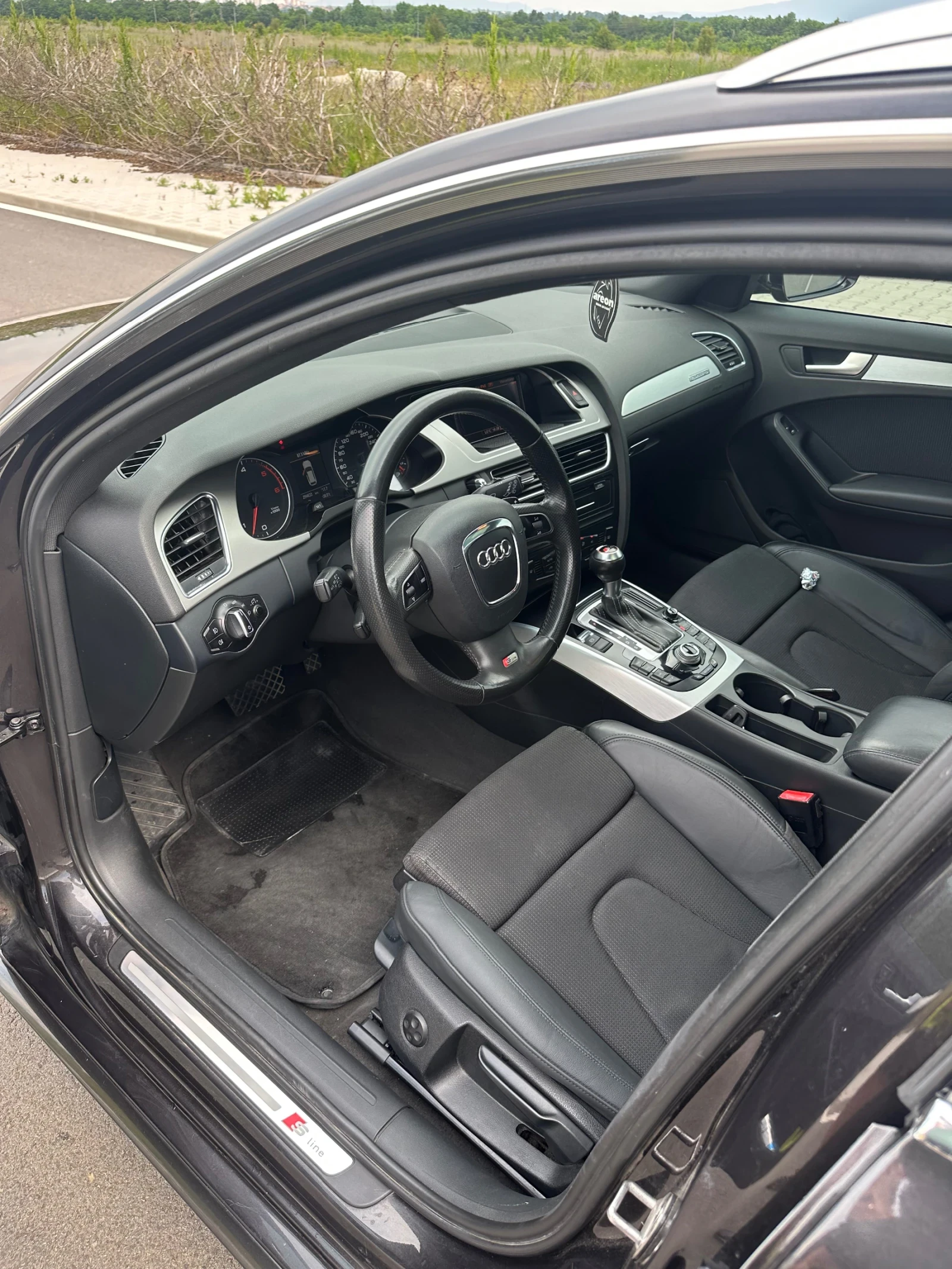 Audi A4 Audi A4 S4 pack 311hp като нова - изображение 8