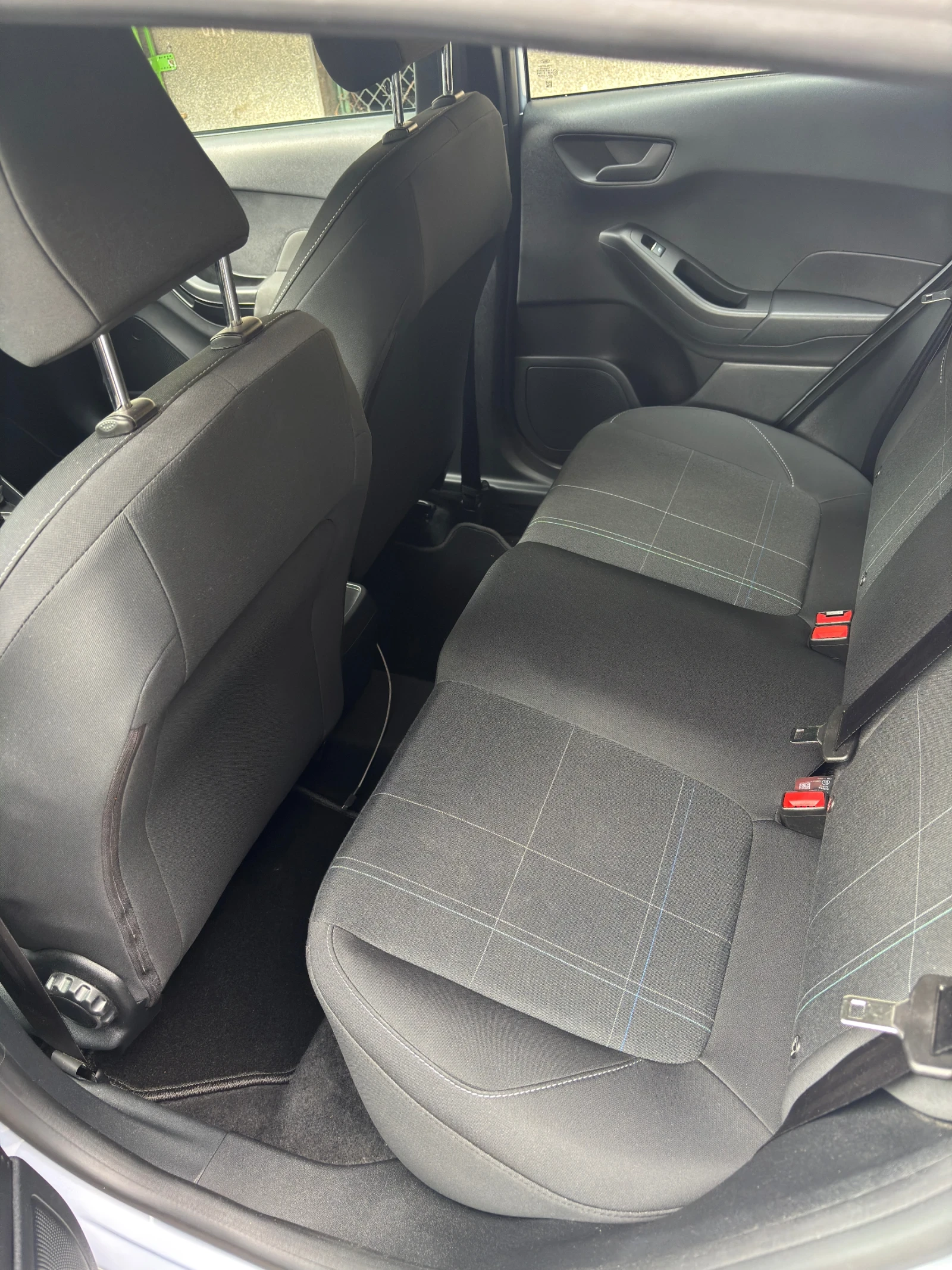 Ford Fiesta EcoBoost 1.0 - изображение 9