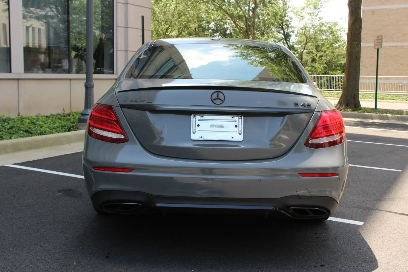 Mercedes-Benz E 43 AMG 4MATIC* BURMESTER* CRUISE CONTR* KEYLESS*  - изображение 5