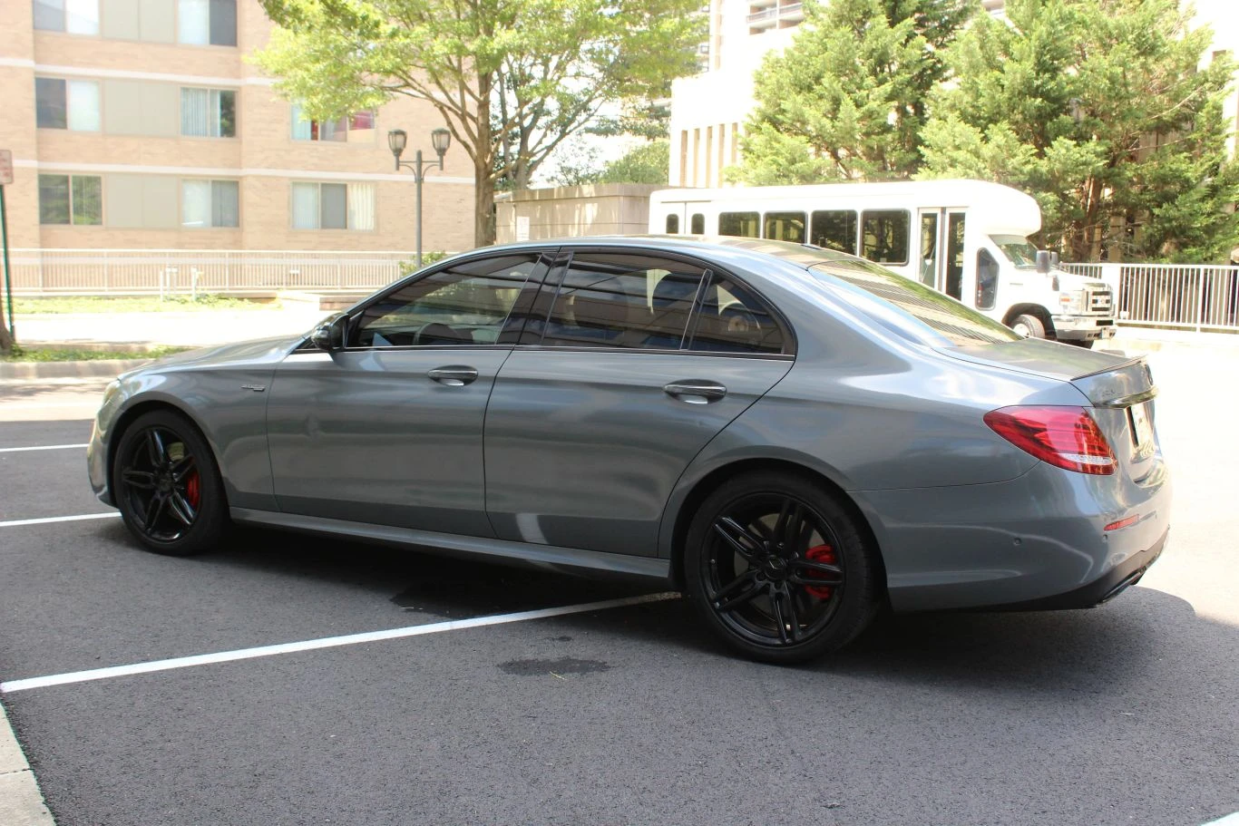 Mercedes-Benz E 43 AMG 4MATIC* BURMESTER* CRUISE CONTR* KEYLESS*  - изображение 6
