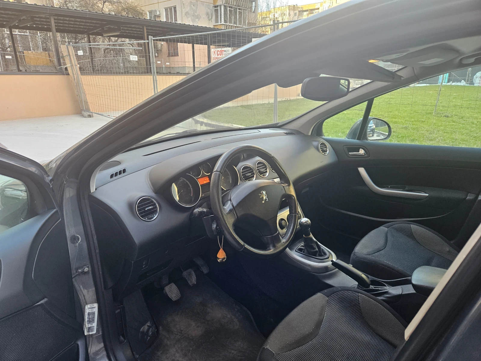 Peugeot 308 1.6 16 V, снимка 6 - Автомобили и джипове - 53816866