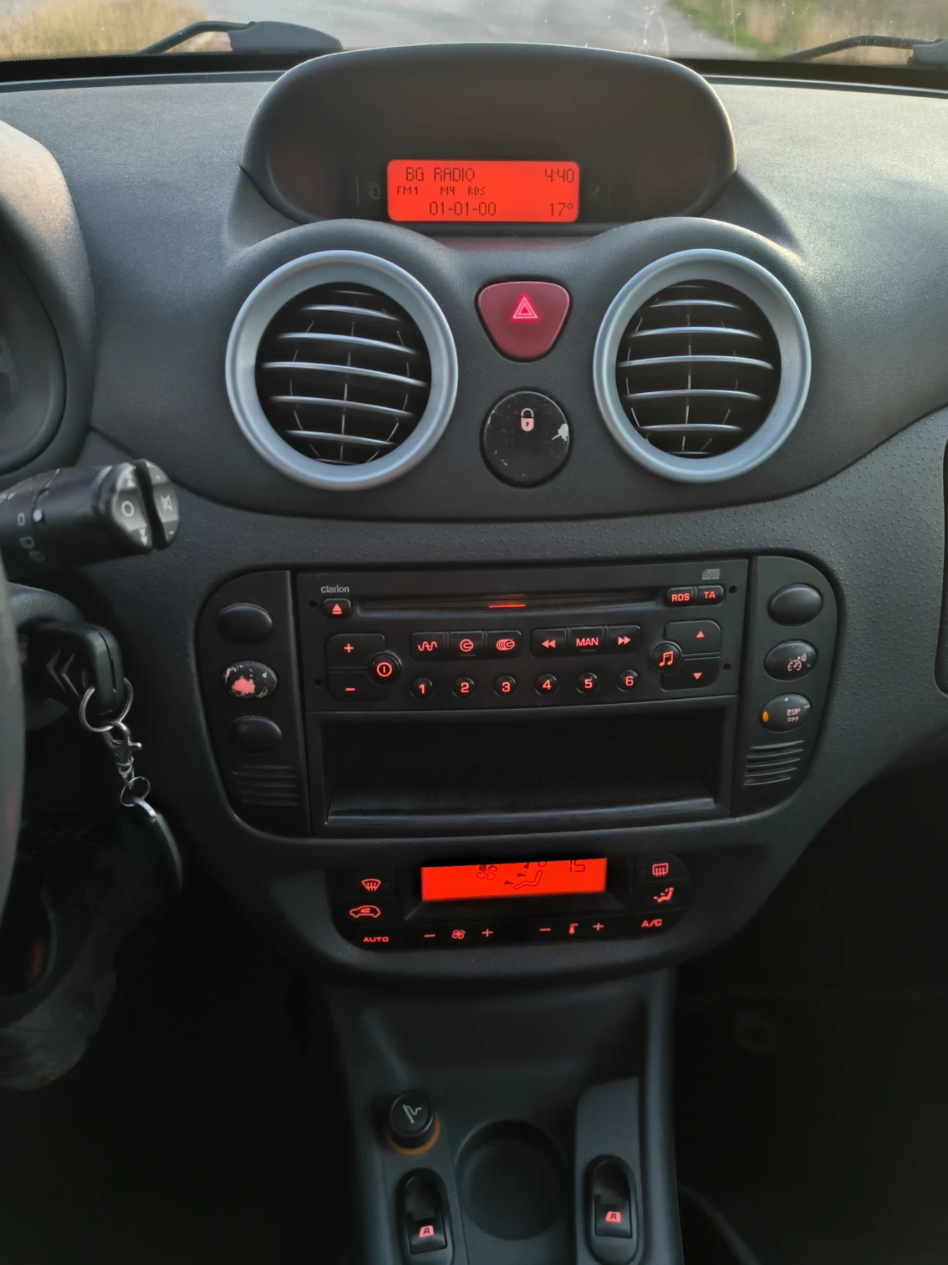 Citroen C2, снимка 8 - Автомобили и джипове - 54097459