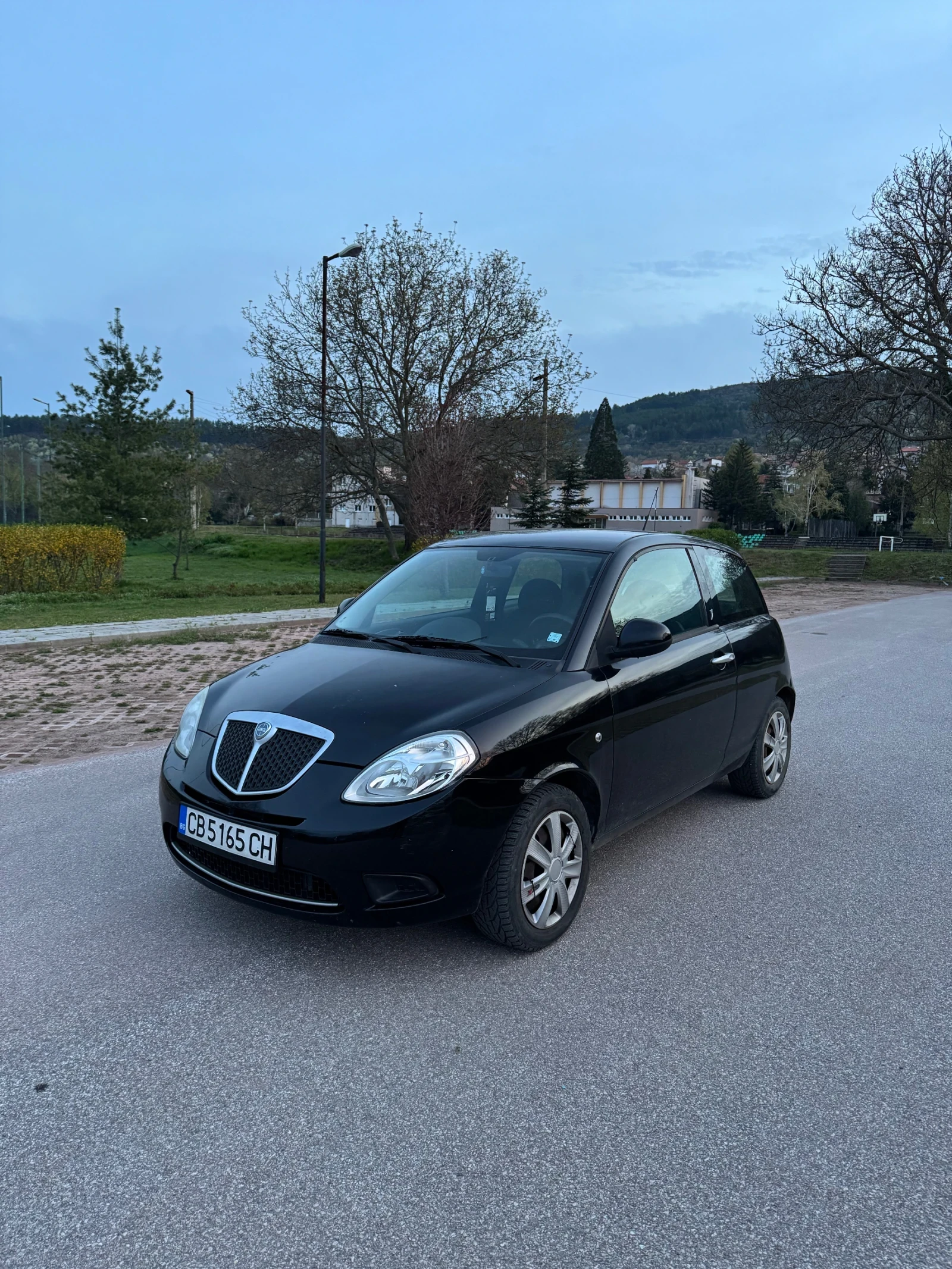 Lancia Ypsilon