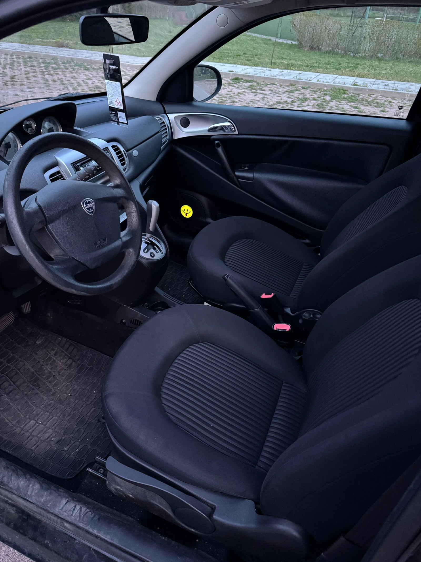 Lancia Ypsilon, снимка 4 - Автомобили и джипове - 54202141