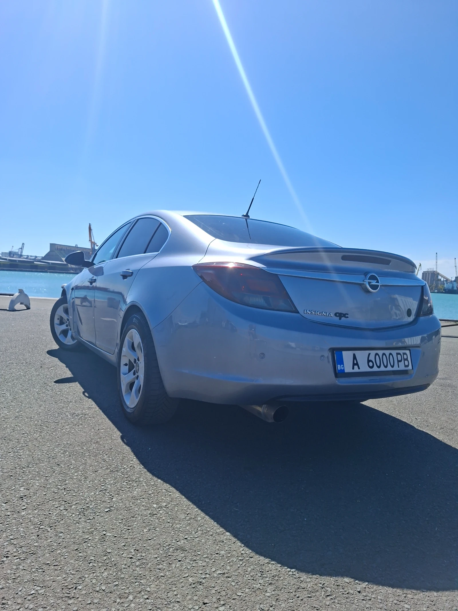 Opel Insignia, снимка 3 - Автомобили и джипове - 54770862