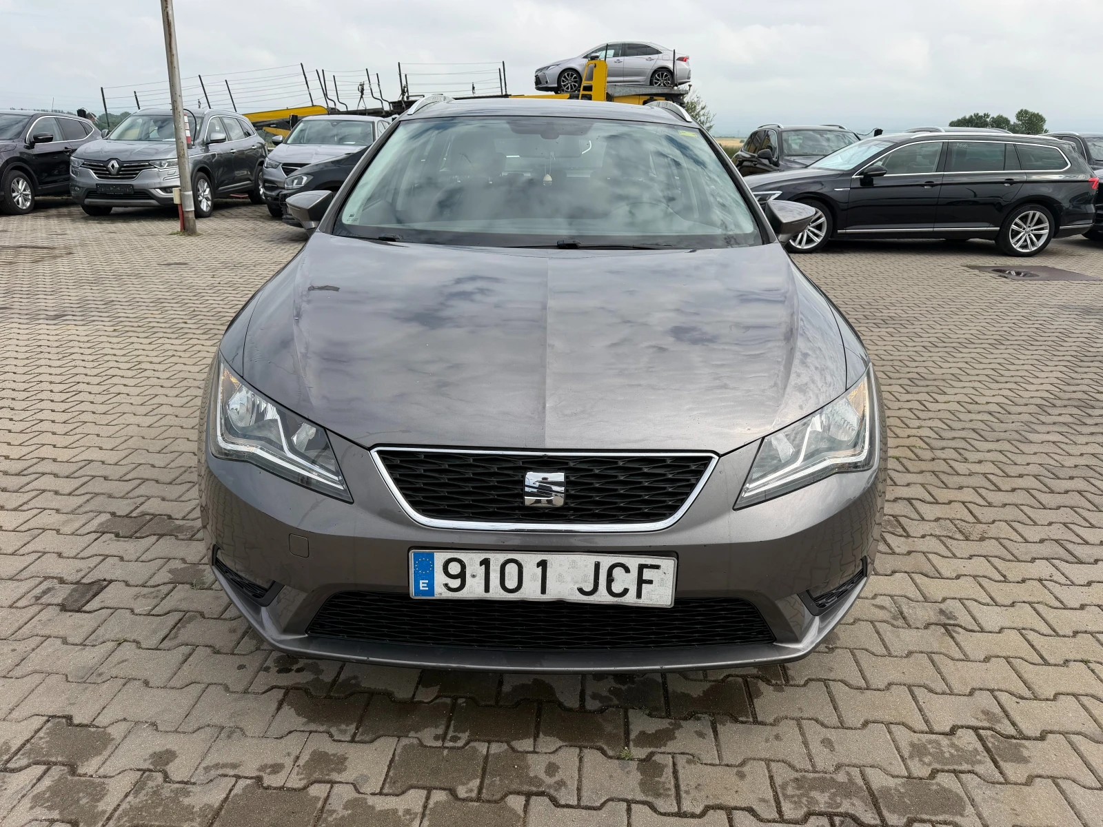 Seat Leon 2.0TDI PANORAMA/NAVI EURO 5, снимка 3 - Автомобили и джипове - 55030911