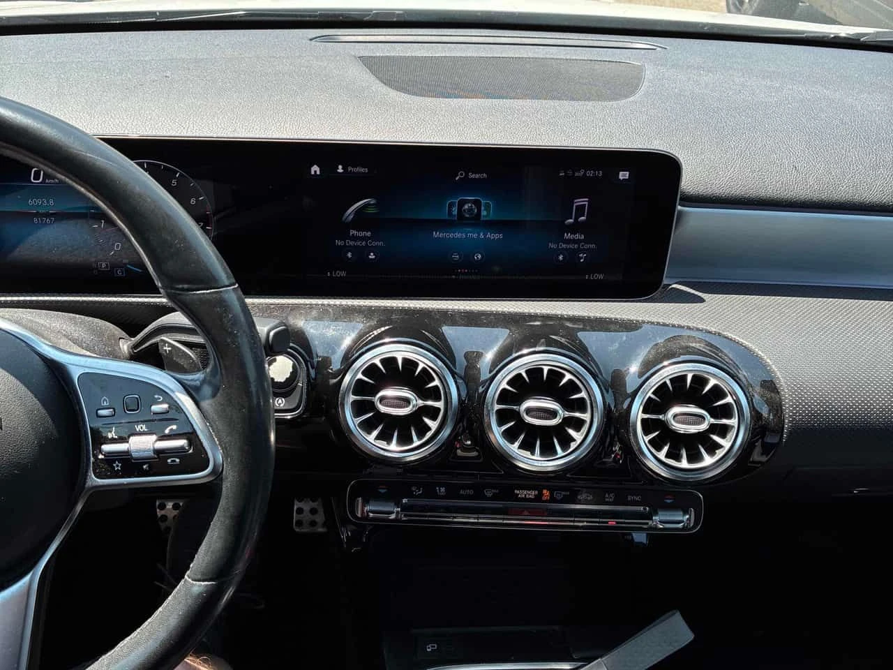 Mercedes-Benz A 220 4MATIC/ПАНОРАМА/ПОДГРЕВИ, снимка 9 - Автомобили и джипове - 55270376