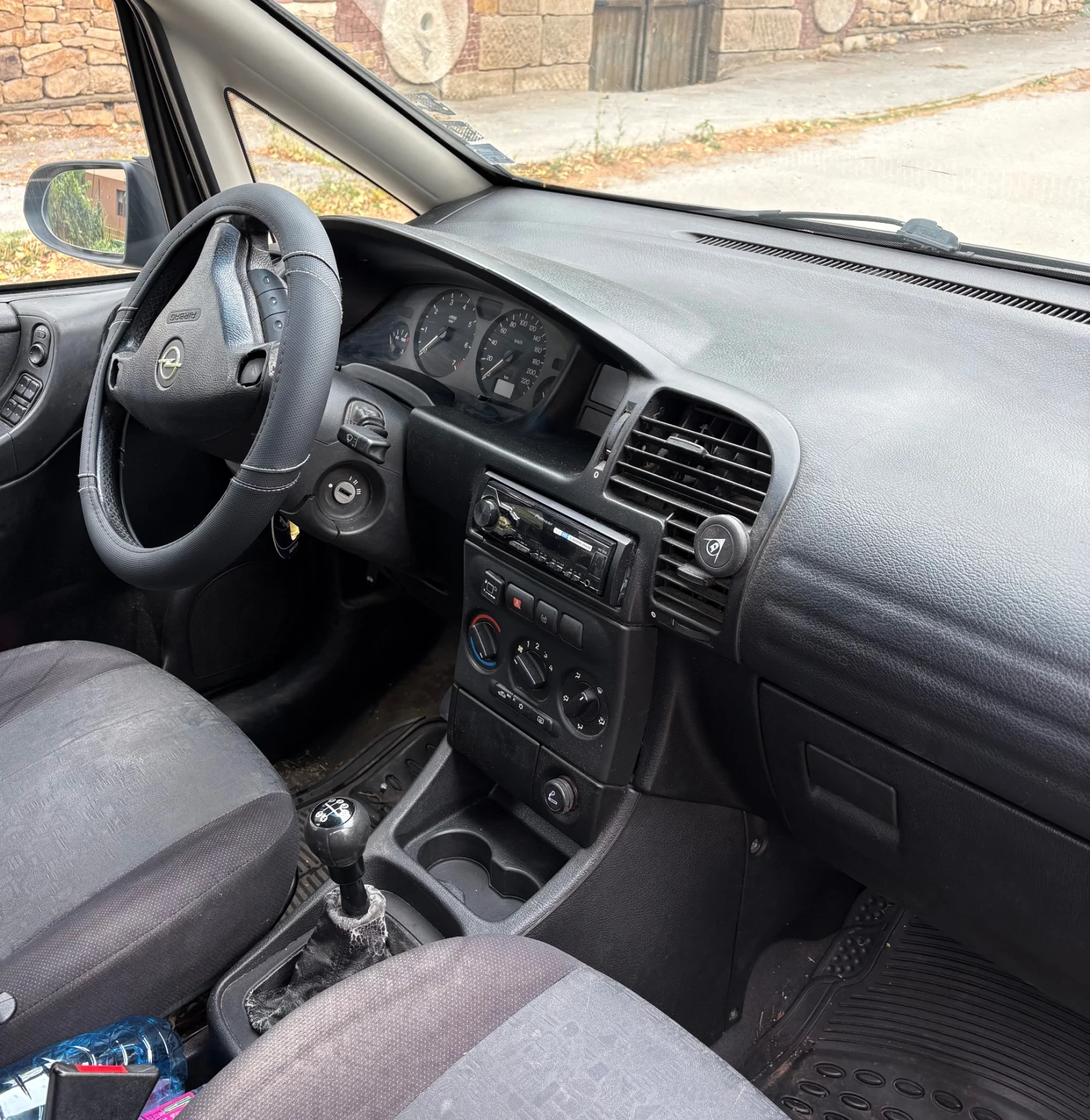 Opel Zafira Бензин/Газ, снимка 5 - Автомобили и джипове - 55404352