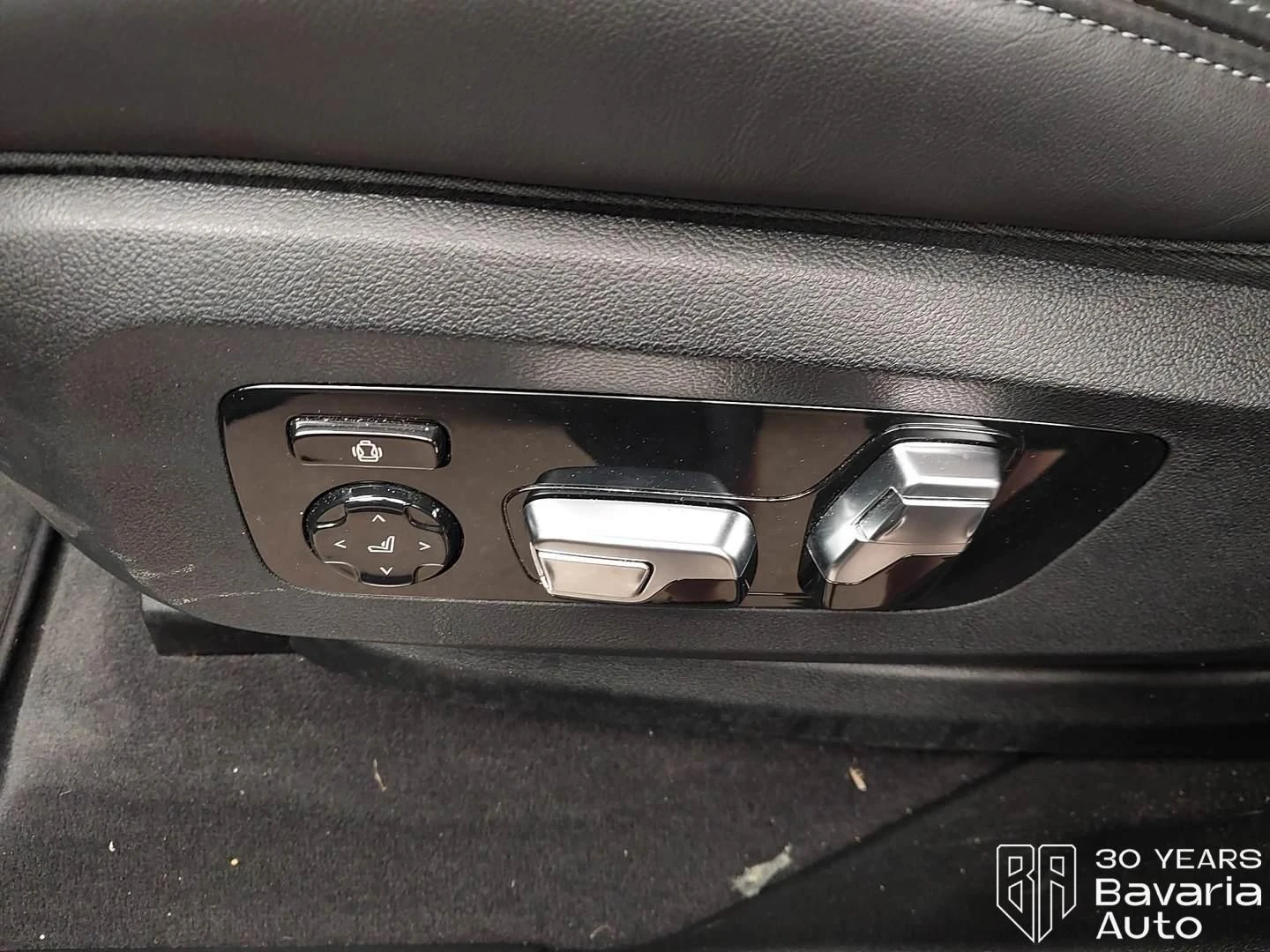 BMW XM Sportautomatic, снимка 13 - Автомобили и джипове - 55597890
