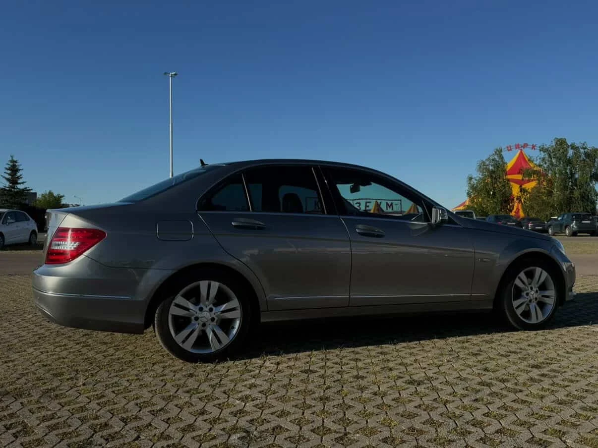 Mercedes-Benz C 200, снимка 4 - Автомобили и джипове - 55617397
