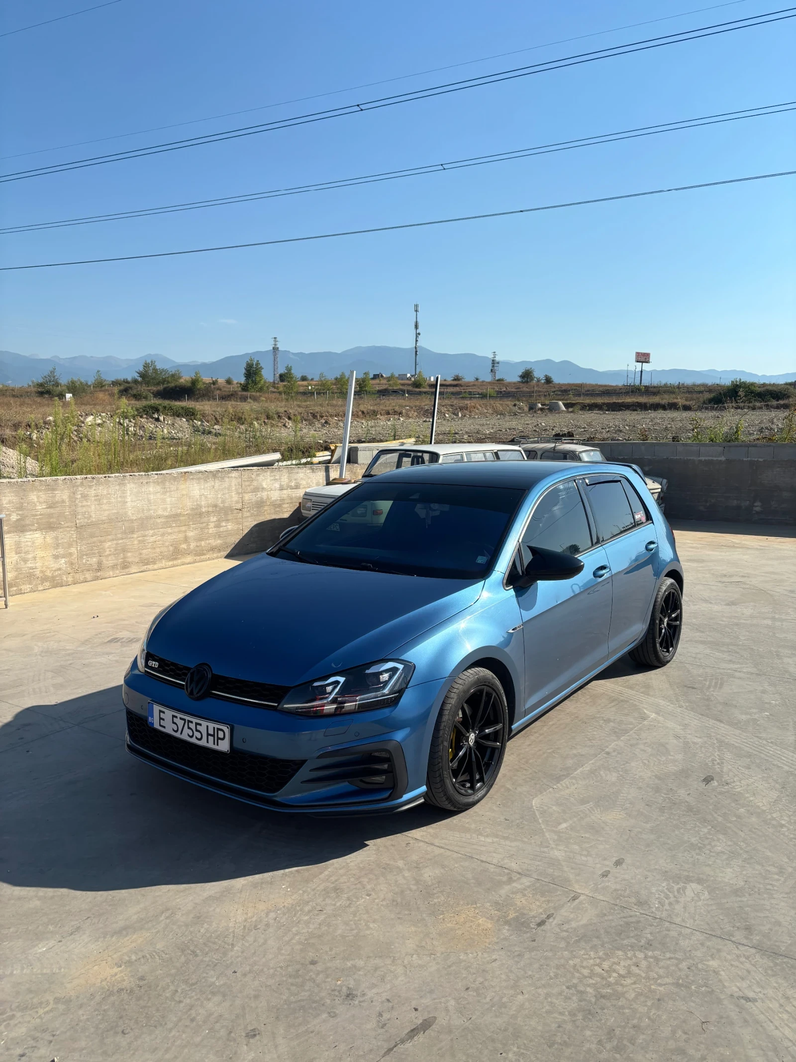 VW Golf, снимка 2 - Автомобили и джипове - 56016226