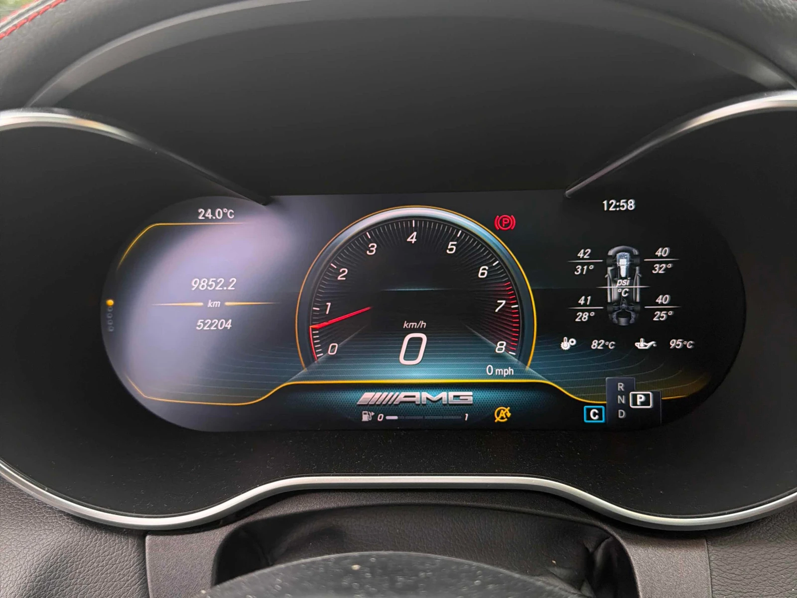 Mercedes-Benz C 43 AMG ДИСТРОНИК * BURMESTER * ДИГИТАЛНО ТАБЛО * БЪКЕТ , снимка 8 - Автомобили и джипове - 56099945