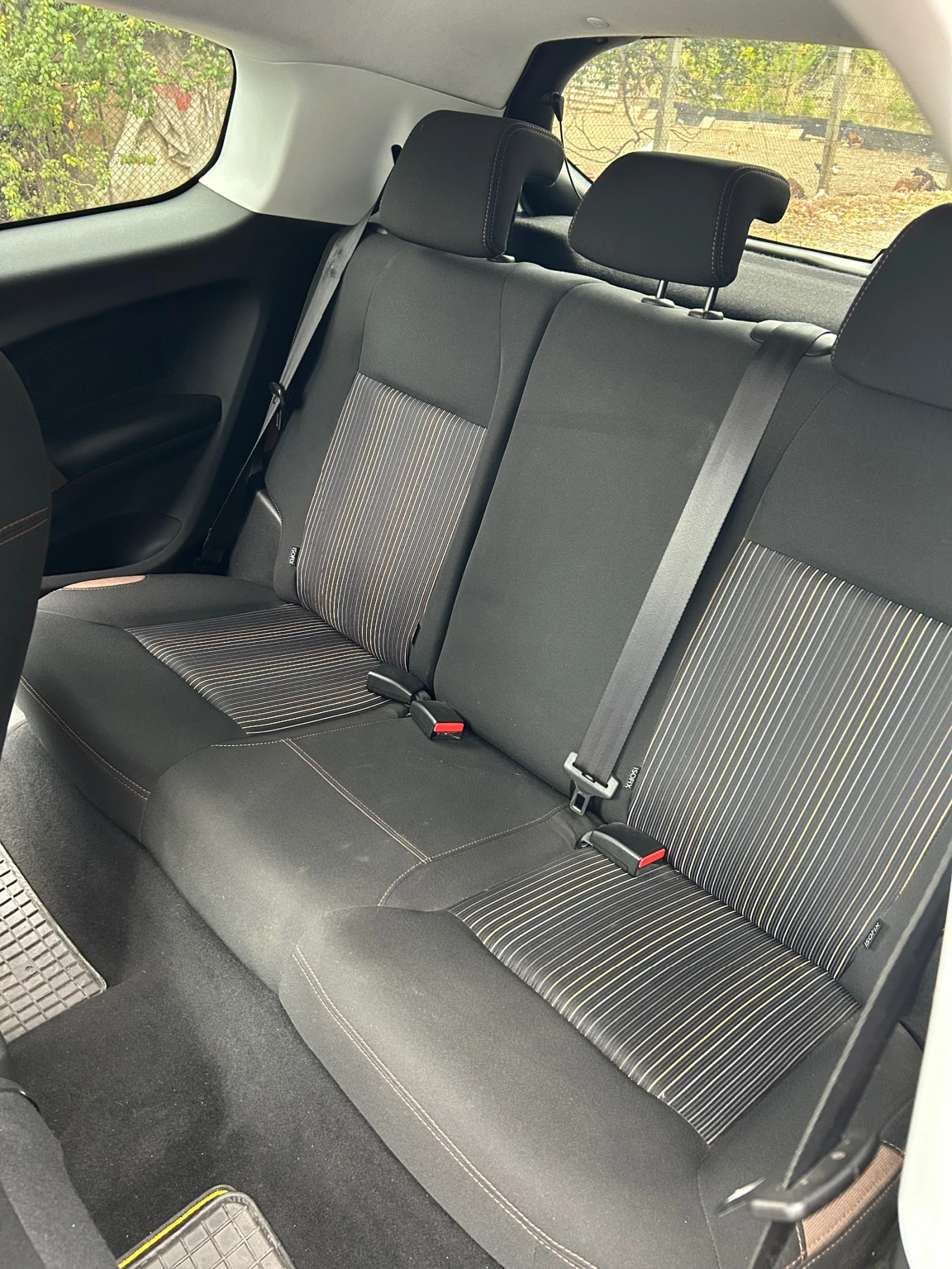 Peugeot 208, снимка 10 - Автомобили и джипове - 56645863