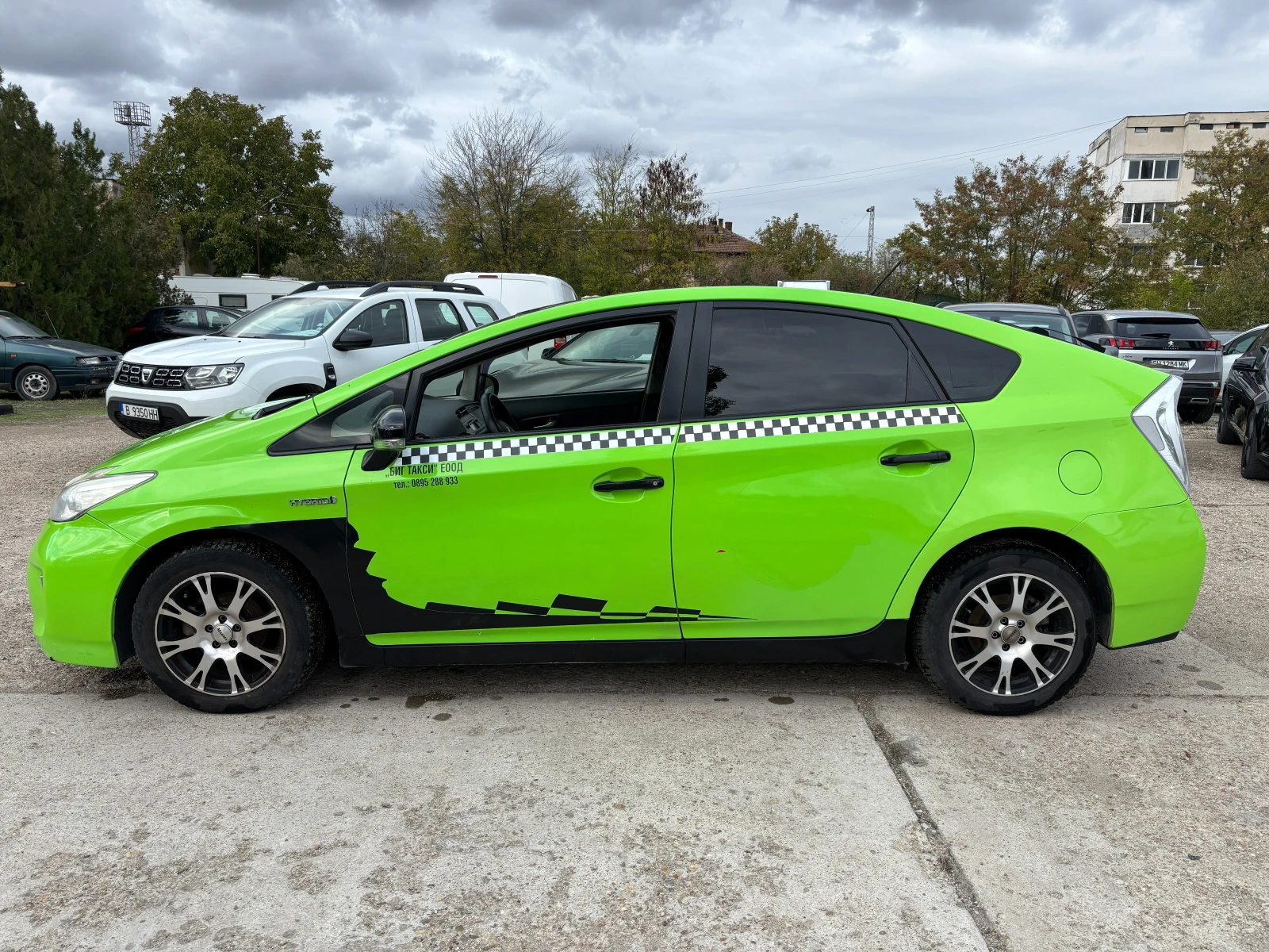 Toyota Prius * Hybrid * LPG, снимка 2 - Автомобили и джипове - 56682590