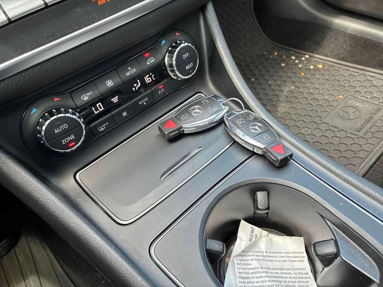 Mercedes-Benz CLA 250, снимка 16 - Автомобили и джипове - 56739642