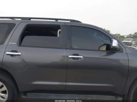 Toyota Sequoia * PLATINUM* ПАНО* KEYLESS* Camera* ПОДГРЕВ* LED* , снимка 13