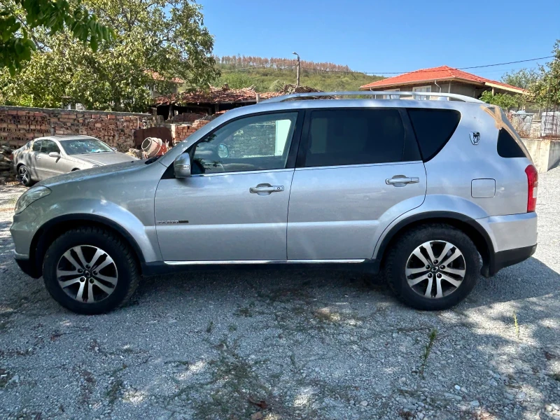 SsangYong Rexton СЛЕД ГРАДУШКА! ТЕХНИЧЕСКИ ПЕРФЕКТЕН!, снимка 2 - Автомобили и джипове - 47113353