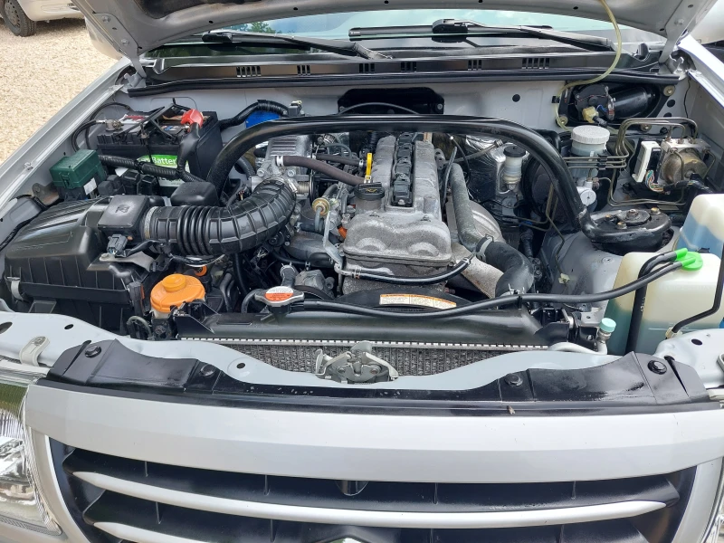 Suzuki Grand vitara 2.0i--128kc-ТОП СЪСТОЯНИЕ, снимка 14 - Автомобили и джипове - 50618603