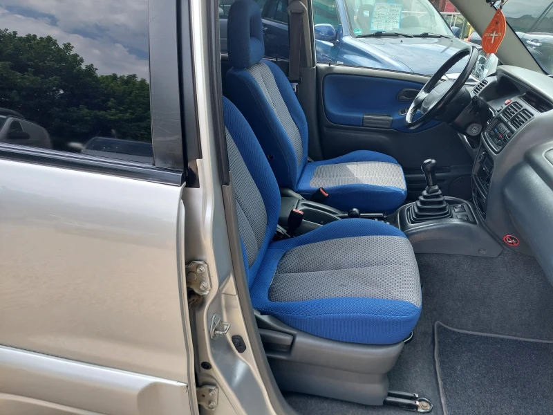 Suzuki Grand vitara 2.0i--128kc-ТОП СЪСТОЯНИЕ, снимка 9 - Автомобили и джипове - 50618603