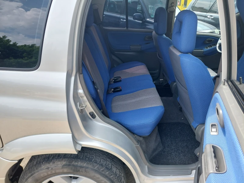 Suzuki Grand vitara 2.0i--128kc-ТОП СЪСТОЯНИЕ, снимка 13 - Автомобили и джипове - 50618603