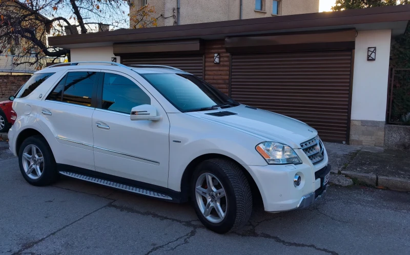 Mercedes-Benz ML 350 AMG, BlueTEC, Avangard, designo, снимка 8 - Автомобили и джипове - 52447231